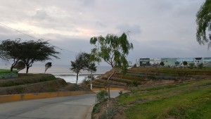 La bajada del cementerio de Pacasmayo