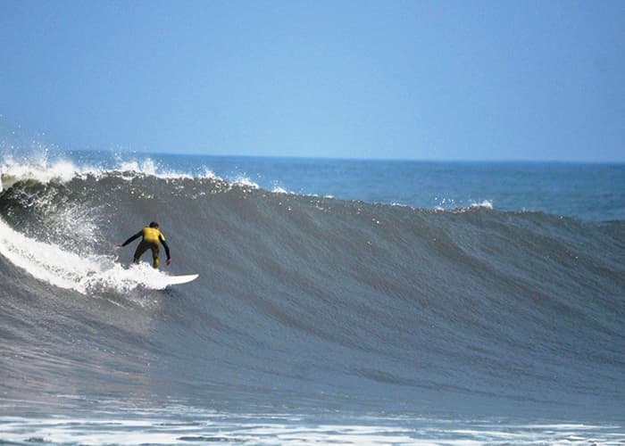 Surfing in Pakasmagic