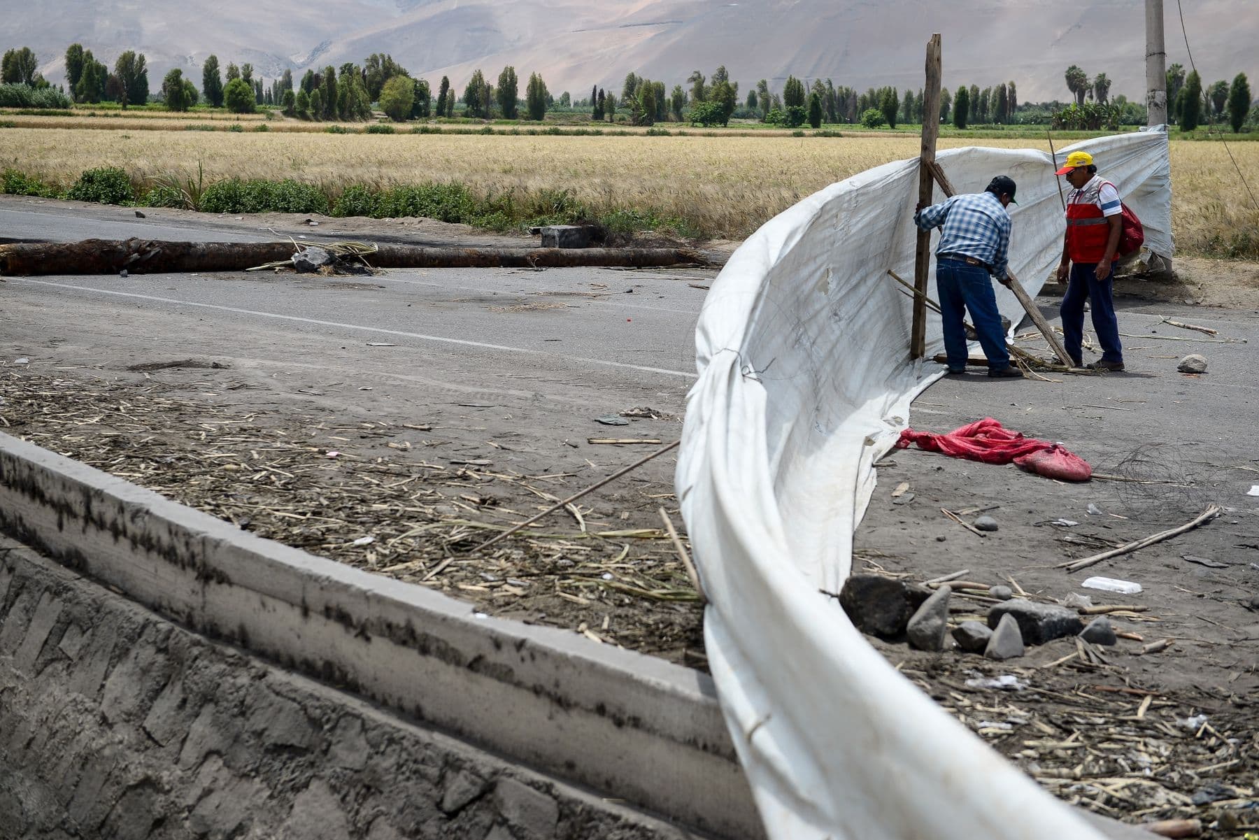 La crisis está sacudiendo a América Latina. Perú es una isla de nerviosa calma.