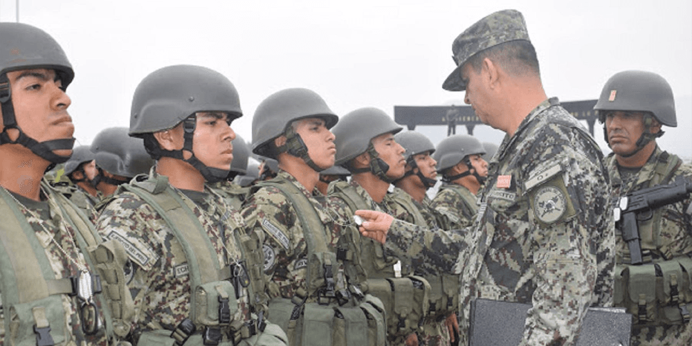 La Libertad en breve: Piden que soldados patrullen Guadalupe