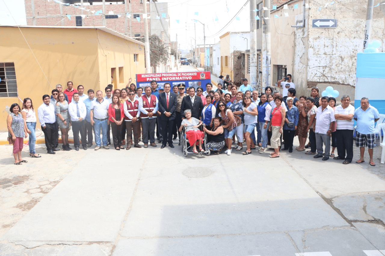 INAUGURACIÓN DE VEREDAS Y MEJORAMIENTO DE LA TRANSITABILIDAD PEATONAL