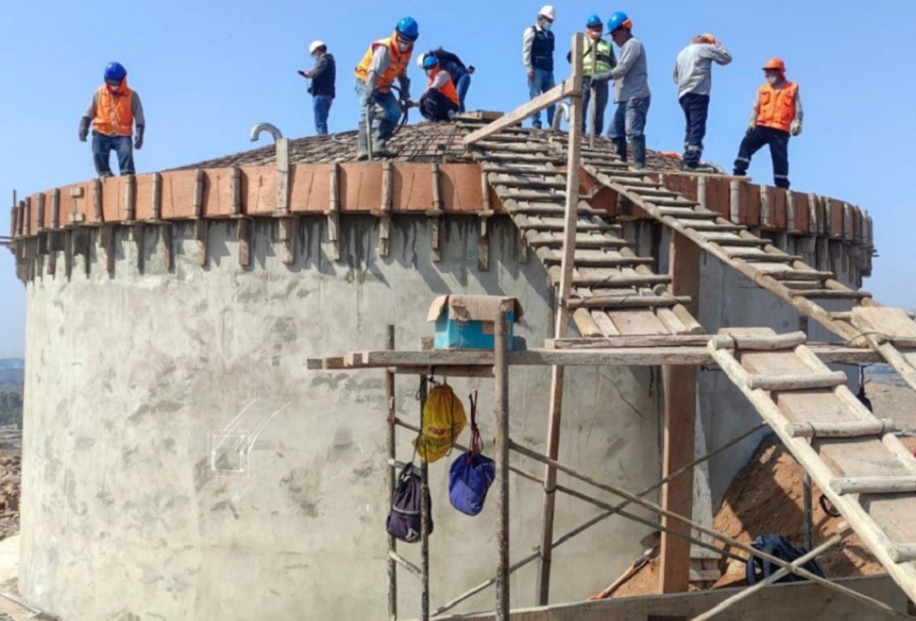 Obras de agua y desagüe para 8,350 habitantes de San José culminarán en enero