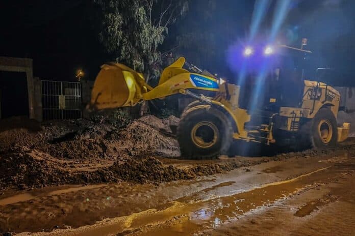 GRLL envio maquinaria a puntos críticos de Chepén y Pacasmayo