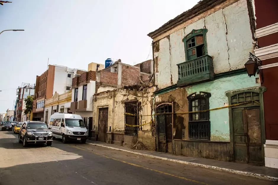 Decano del Colegio de Ingenieros advierte «riesgo total» por lluvias en Trujillo
