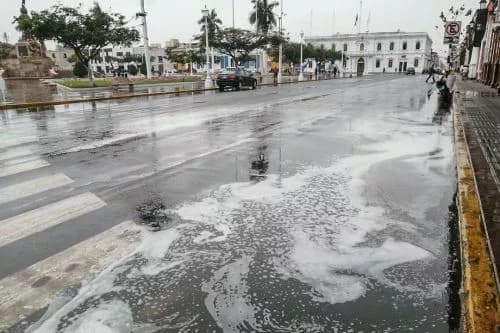 Trujillo soporta lluvia de ligera a moderada intensidad por transvase desde hace 3 horas