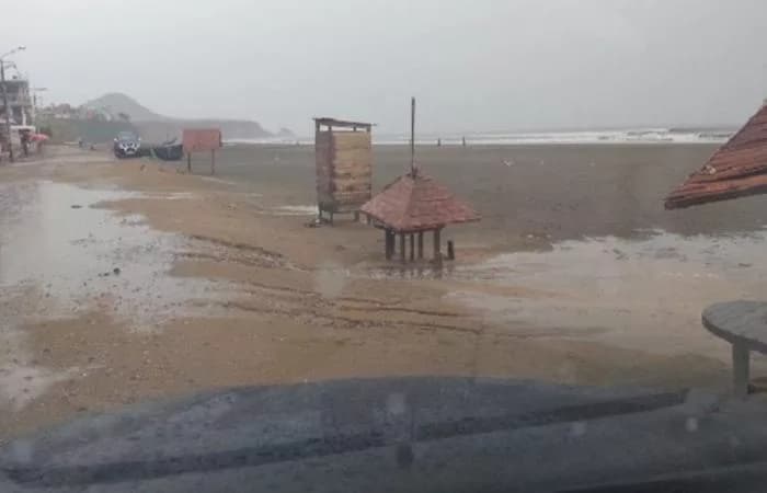 Inundaciones en Puerto Malabrigo por lluvias intensas