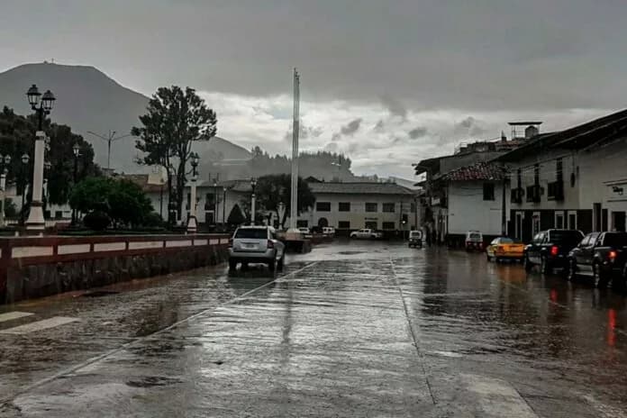 Alerta en La Libertad: Lluvias Intensas y Medidas de Precaución