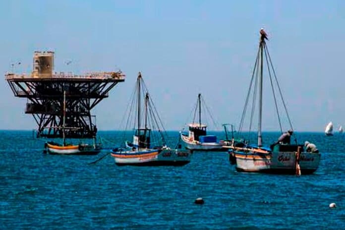 Denuncia de Pescadores de Lambayeque: Anadarko Inicia Exploración Petrolera sin Consulta Previa