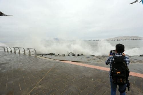 Cierran 67 Puertos en Todo el Litoral Peruano por Oleajes Intensos