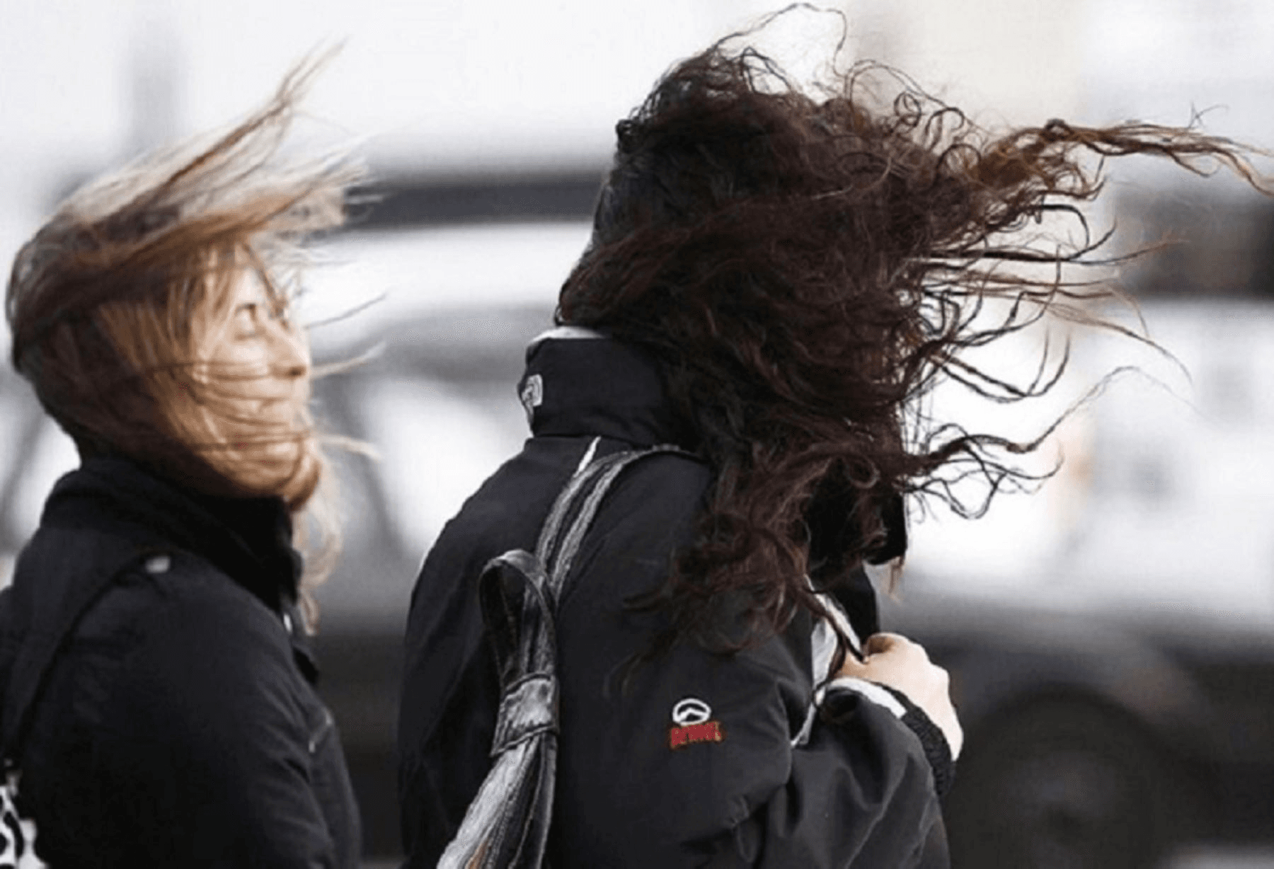 Vientos fuertes azotan la Costa peruana