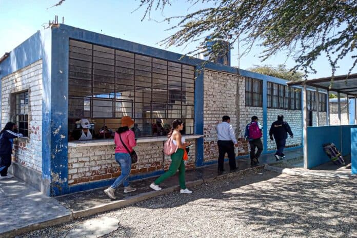 Reconstrucción del colegio Antonio Raimondi en Pacasmayo