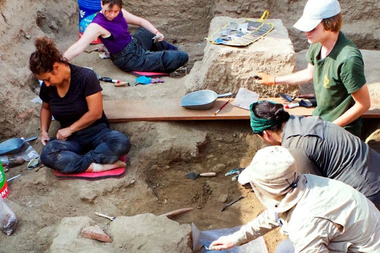 Primeros cristianos en Pacasmayo: entierros coloniales