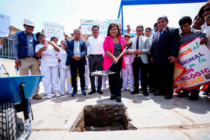 Gobierno de La Libertad mejora infraestructura educativa con 93 nuevos locales