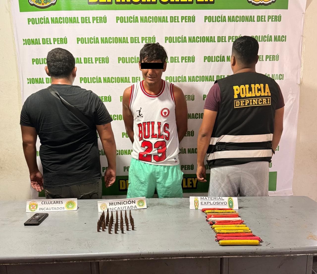 Captura de sujeto con dinamita en Chepén, La Libertad