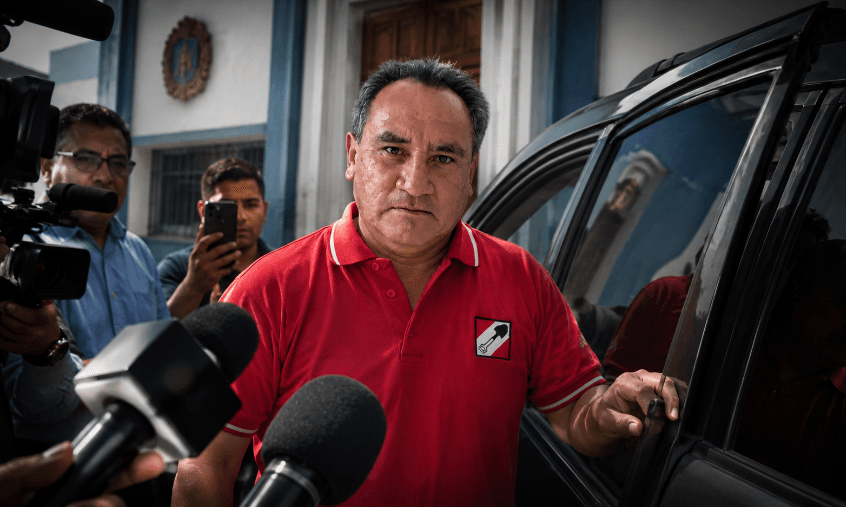 Caso alcalde de Chepén por uso de vehículo municipal