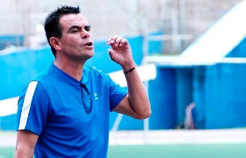 Chavelines se quedó sin entrenador