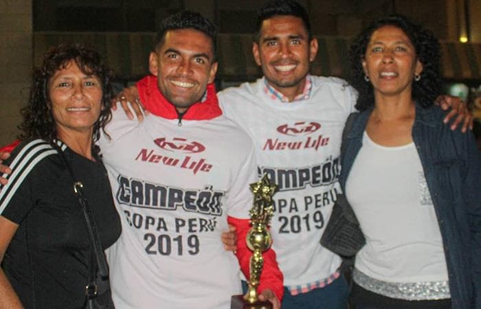 Carlos Stein celebró el título