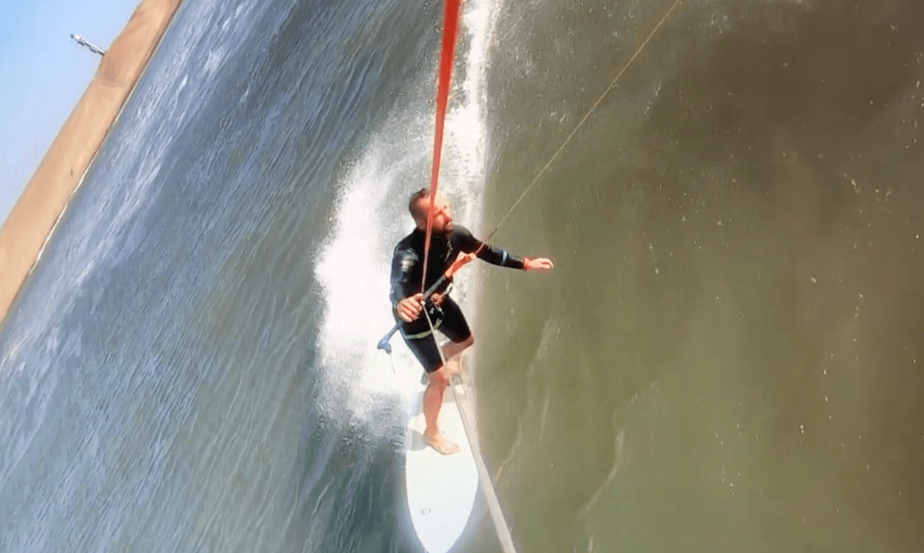 Rico kitesurfing en Pacasmayo
