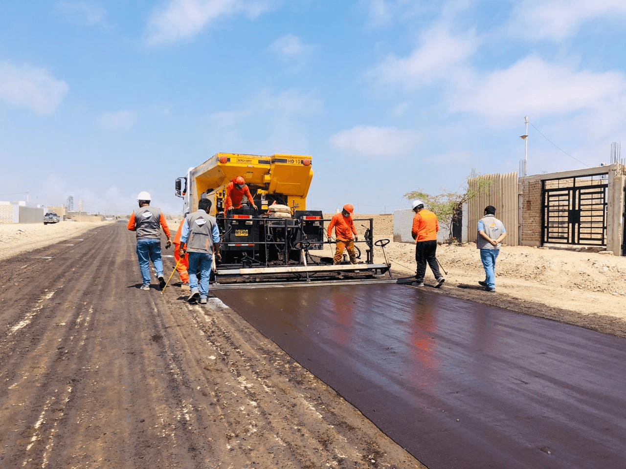 Terminan asfaltado de acceso al Nuevo Hospital de Pacasmayo