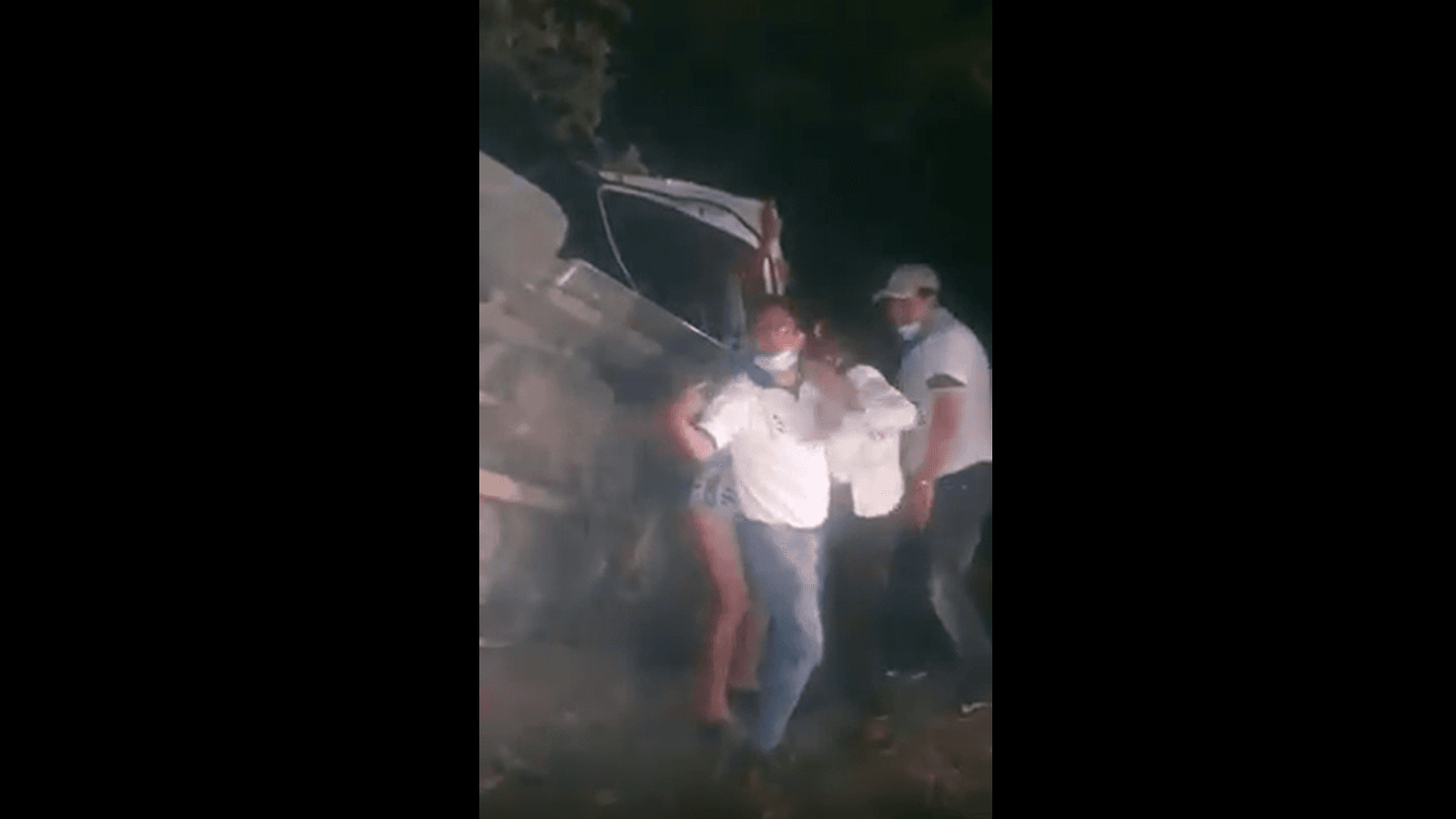 La Libertad: Camioneta que trasladaba a comitiva de Daniel Urresti se despista en la carretera