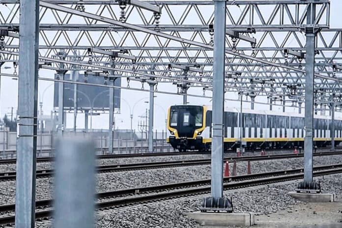 Congreso declara de interés nacional la construcción de tren de la costa