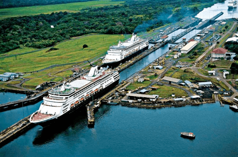 Cristobal, el pionero del canal