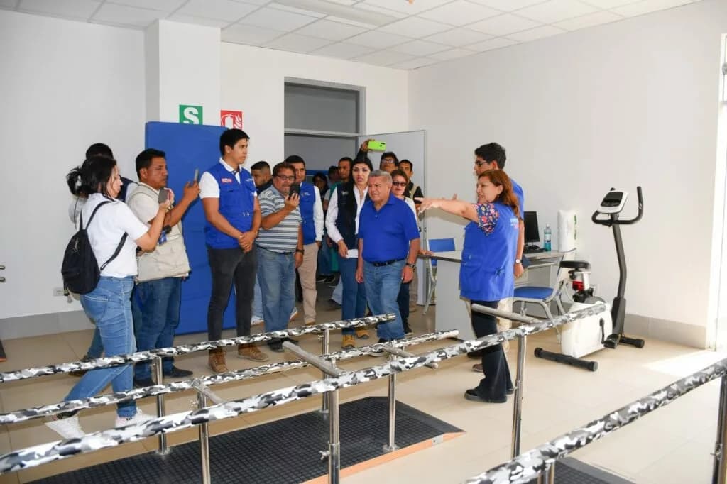 La Libertad: César Acuña responsabiliza a Minsa de la falta de personal en hospital de Pacasmayo