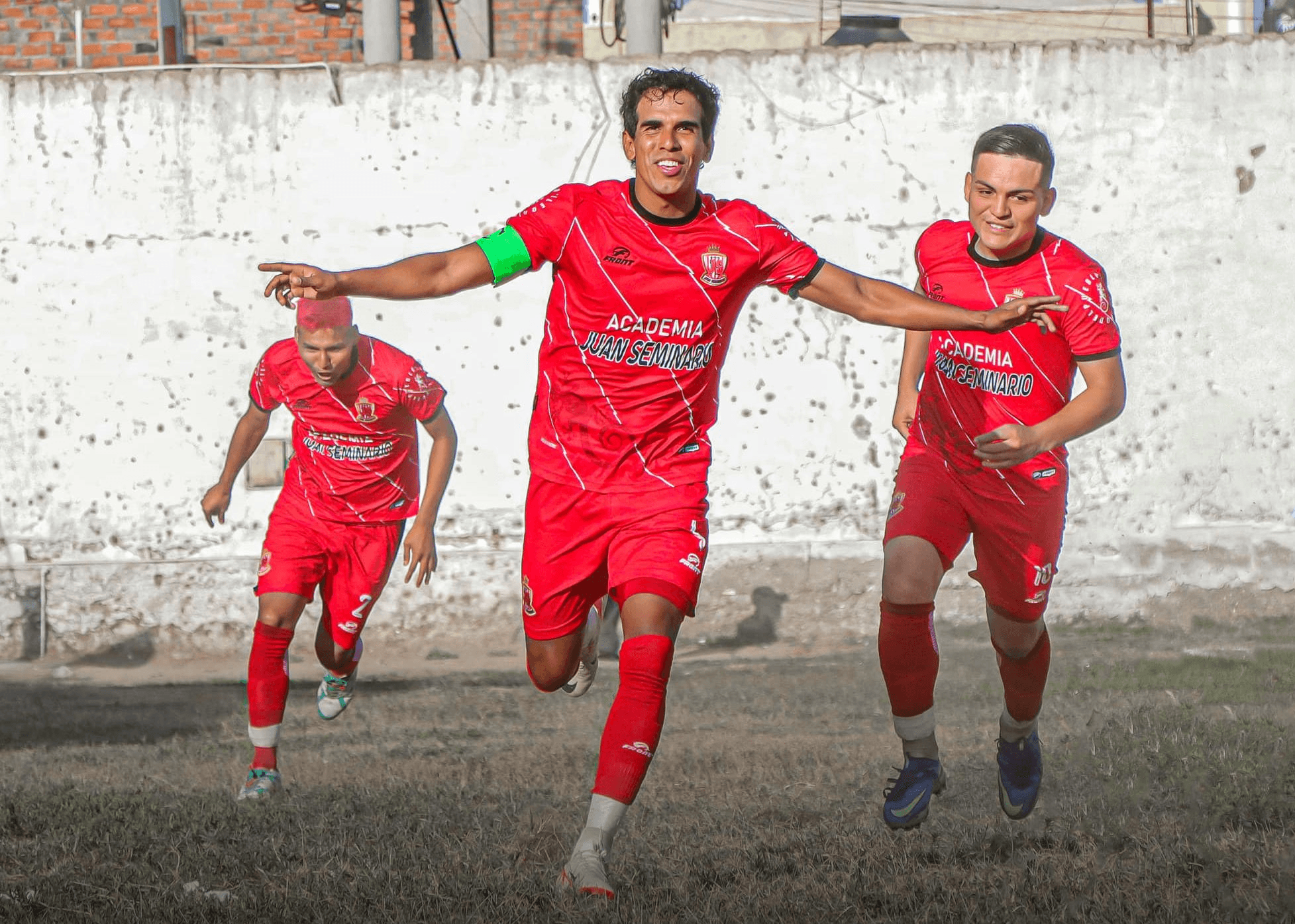 Academia Juan Seminario triunfa en Pacasmayo
