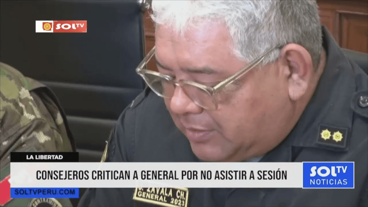 Critican ausencia de general en sesión de La Libertad