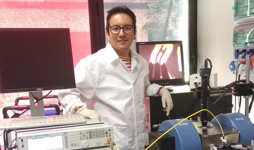 Un físico chepenano brilla en Francia