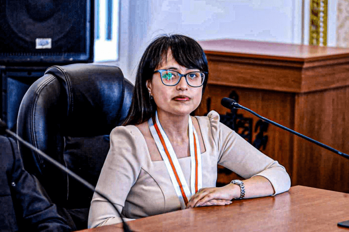 Olanda Torres enfrenta vacancia por inasistencias al CRLL