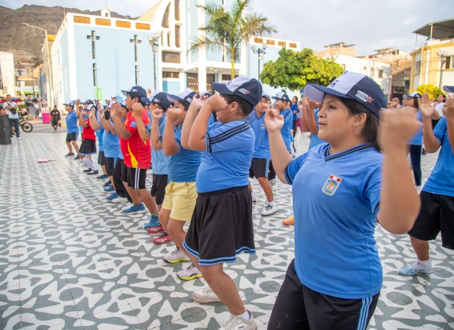 Chepén se mueve: Gran Aerotón por la Salud