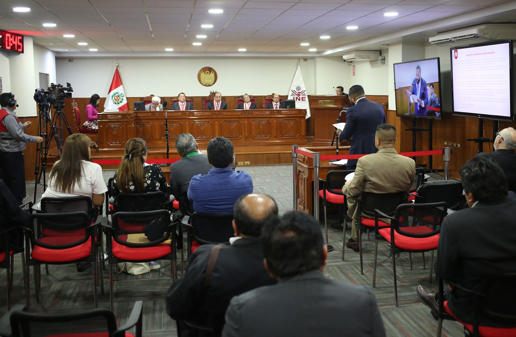 Pleno del JNE resuelve en el día apelaciones de actas observadas