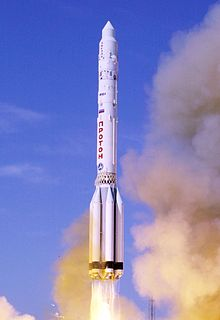 La Danza Cósmica de la Luna 15 y el Apolo 11