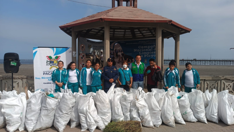CAMPAÑA DE SENSIBILIZACIÓN Y LIMPIEZA DE PLAYA EN PACASMAYO