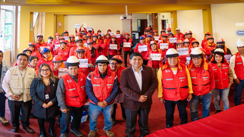 Clausura del Programa Llamkasun Perú: Éxito en el Canal de Riego
