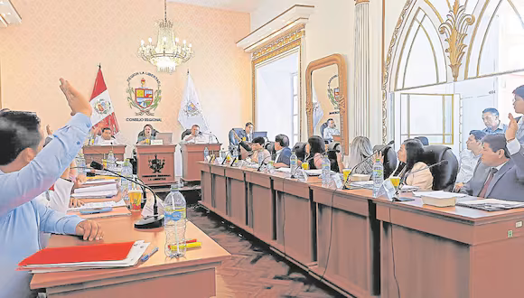 Crisis en el Consejo: Pacasmayo y Santiago en alerta