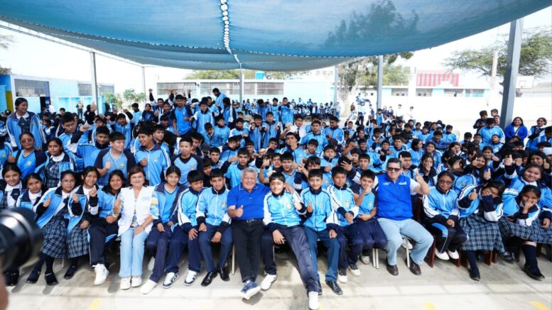 Construcción colegios emblemáticos Pacasmayo 2026