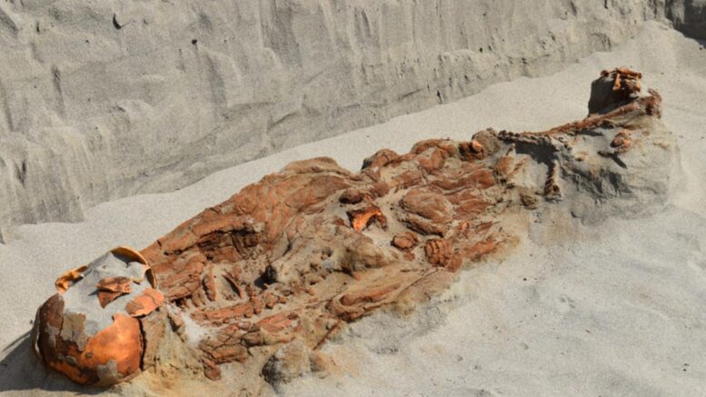 Descubren entierros misteriosos en Puémape