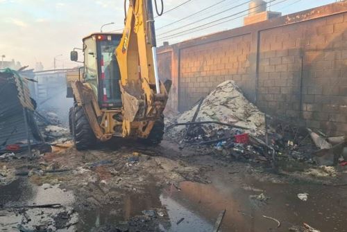 Incendio en mercado zonal Pacasmayo: 11 puestos afectados